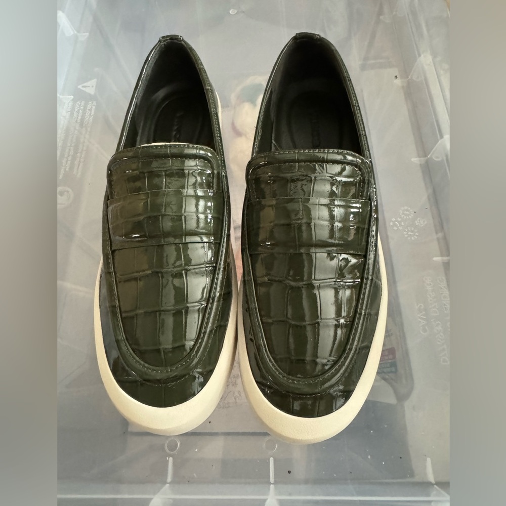 Vince Green Crocodile Pattern (Wide) Shoes
